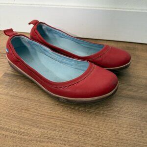 Cloud Footwear Acacia Red Ballet Flats Slip On Confort Leather 40